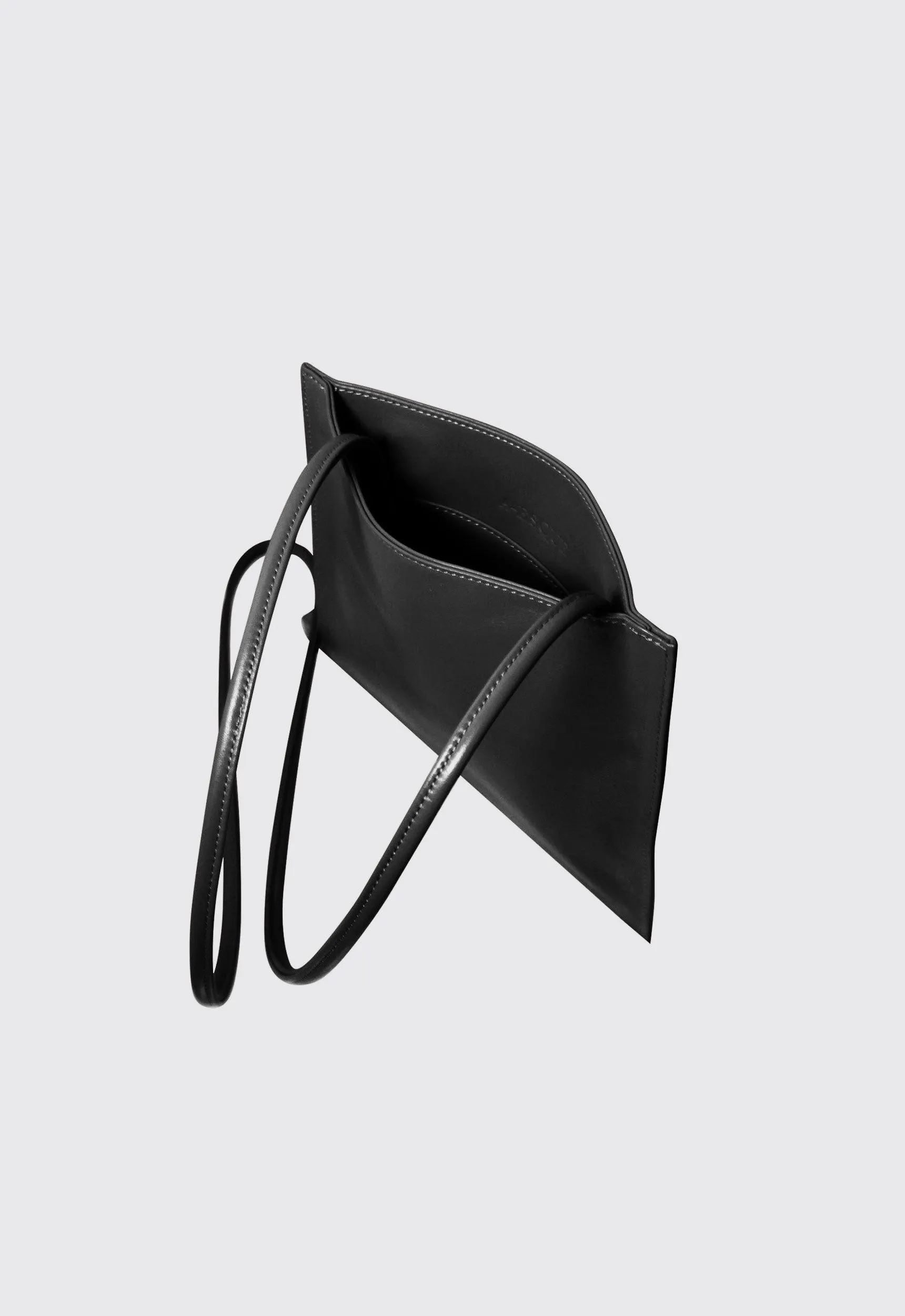 A ESQUE Leather Pocket Bag - Smooth Black