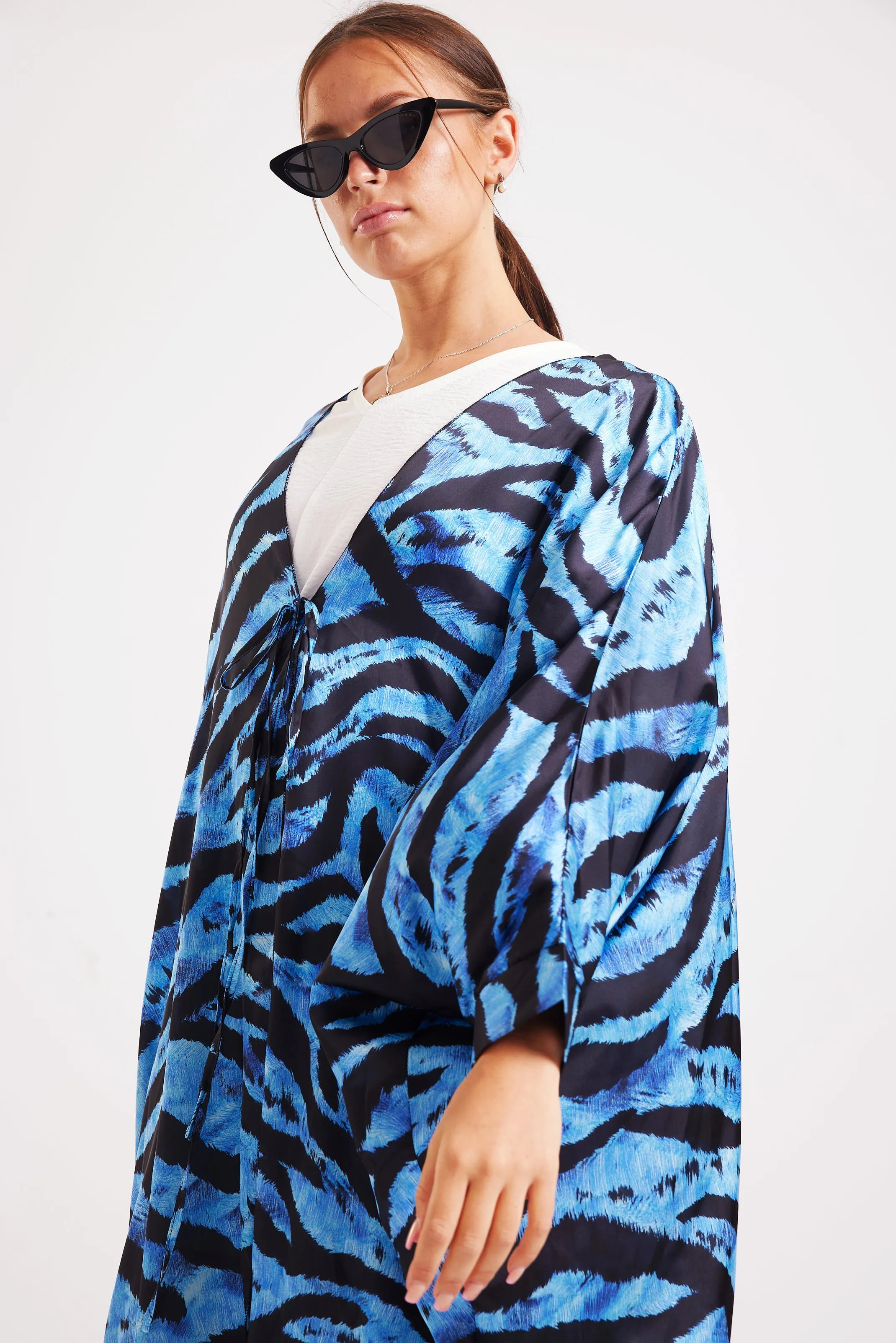 ANIMAL PRINT SATIN KIMONO - BLUE