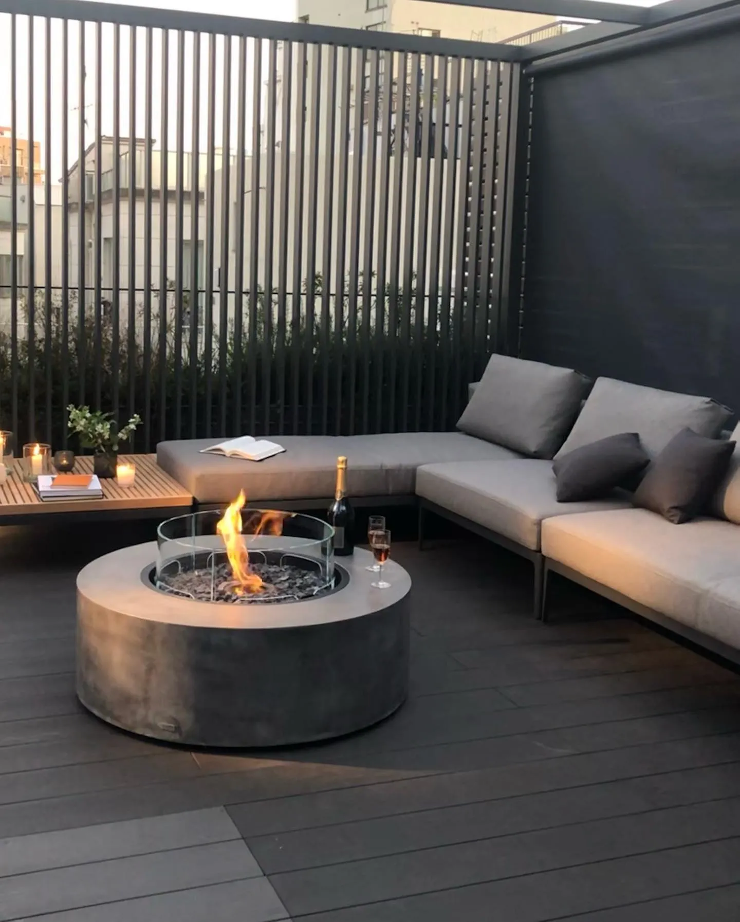 ARK 40 FIRE PIT TABLE