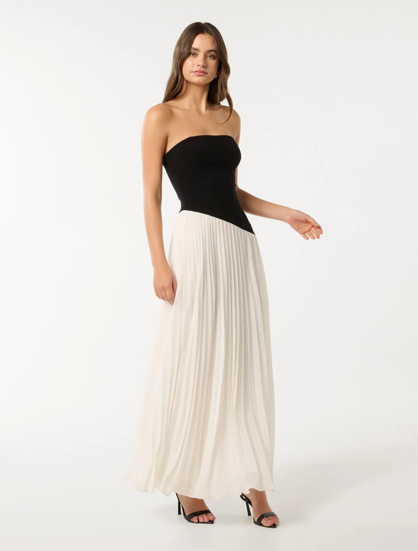 Capri Strapless Pleat Midi Dress