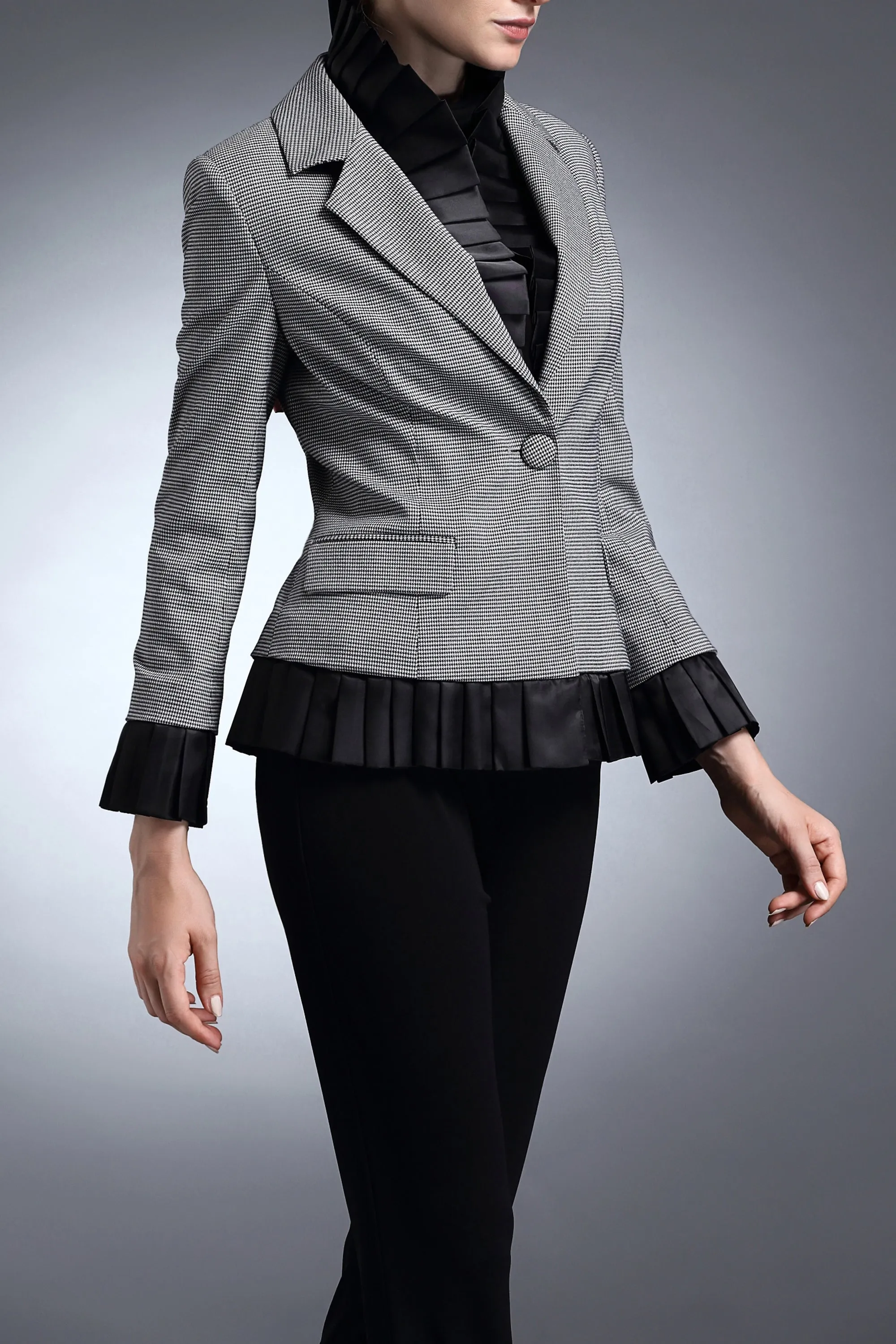 DL Signature Executive Wendy Suits