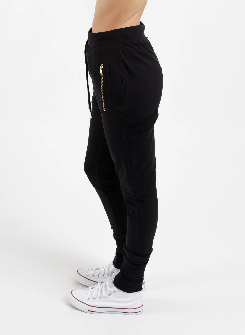 Escape Trackies Black/Gold