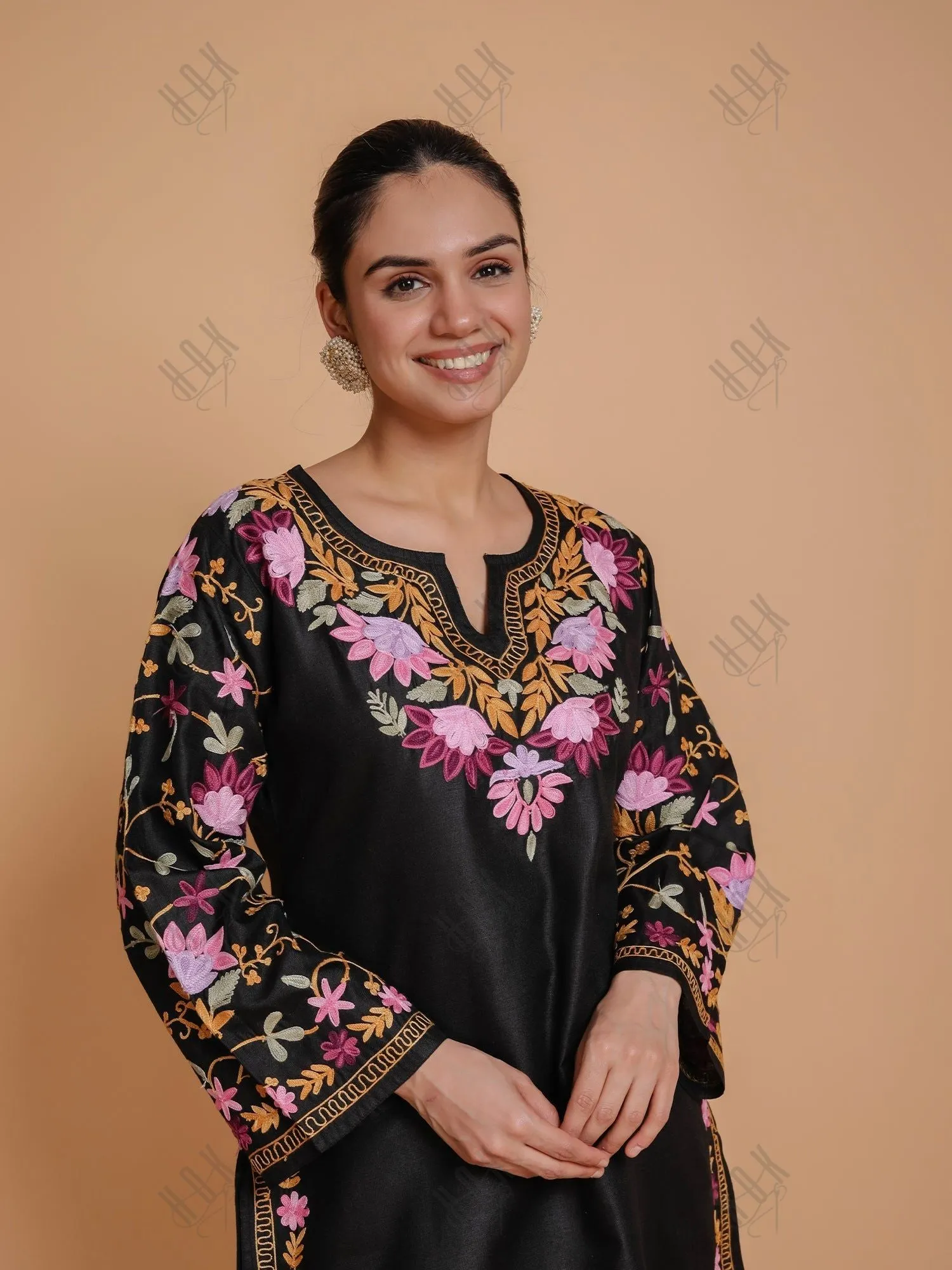 Falak Kashmiri Short Kurta - Black